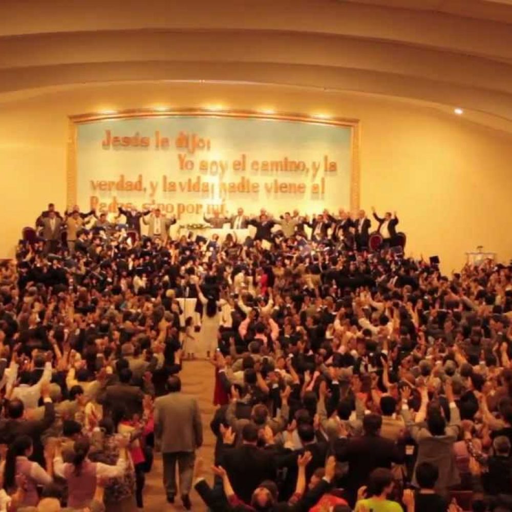 Conferencia Internacional de Pastores en la Iglesia Evangélica Pentecostal Sargento Aldea, Santiago, 2012.